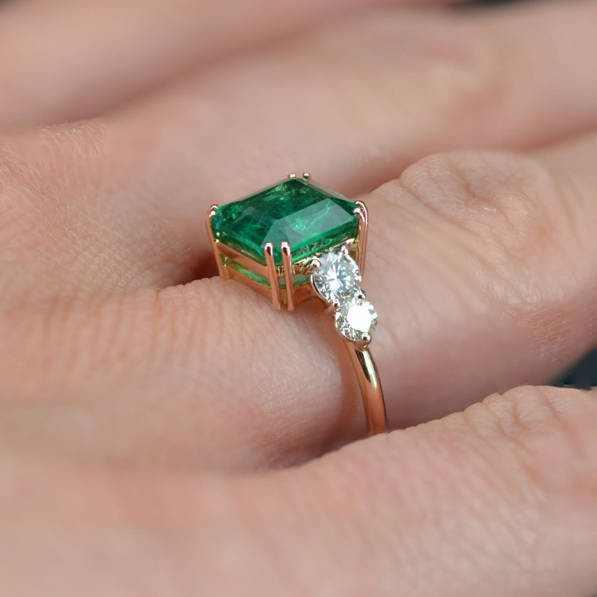 Emerald Ring And Rose Gold Diamonds-photo-6