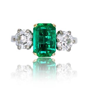 Emerald Ring From Colombia And Diamonds