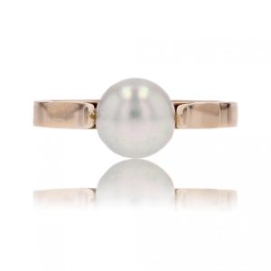 Yellow Gold Solitaire Cultured Pearl Ring