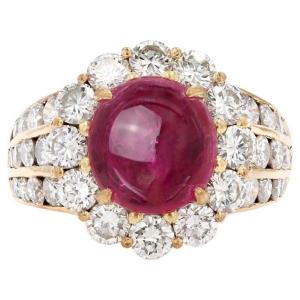 Bague Daisy en or jaune 18 carats avec rubis cabochon et diamants des années 1980