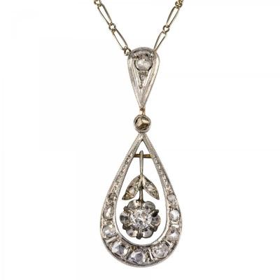 Pendant With Ancient Diamonds And Its Chain