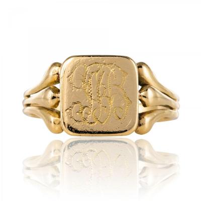 Old Engraved Gold Signet Ring