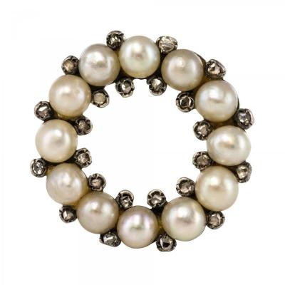 Old Round Brooch With Fine Pearls And Diamonds