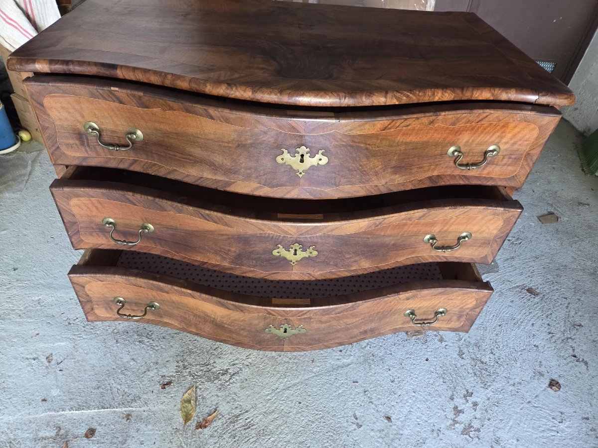 18th-century Chest Of Drawers -photo-1