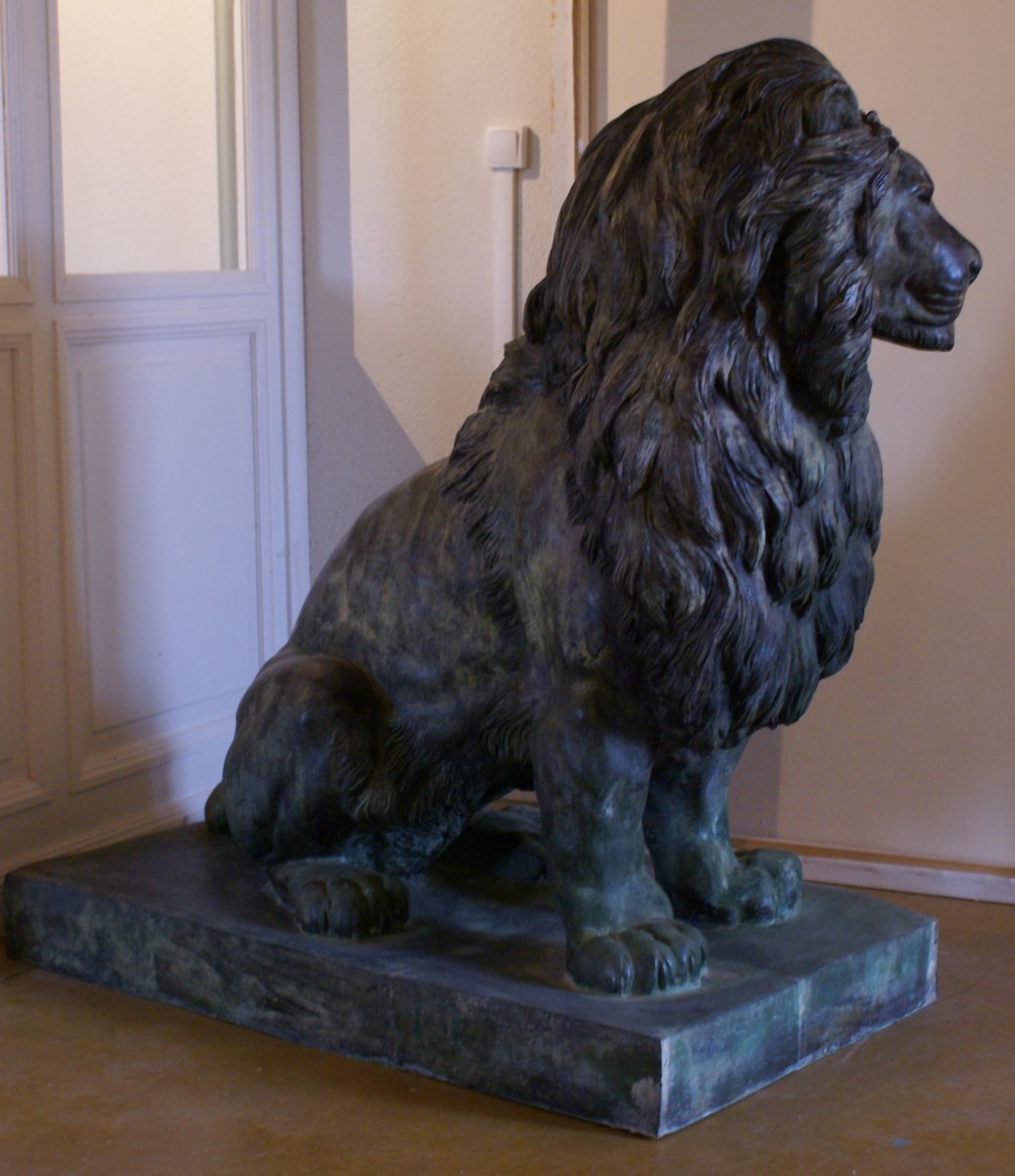 ukraine, lviv, sculpture de lion historique, symbole de la ville