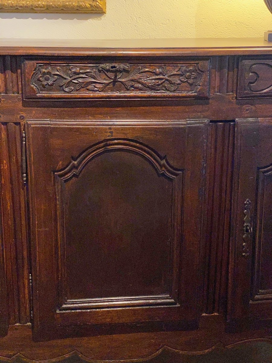 Chateau Sideboard Early 18th Century With Three Carved Drawers And Three Molded Doors-photo-8