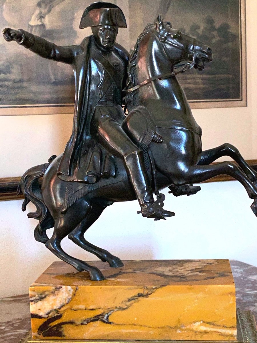 Sculpture En Bronze  De  Napoléon  Empereur Des Français  d'Après  Le Tableau De  Carle  Vernet-photo-4