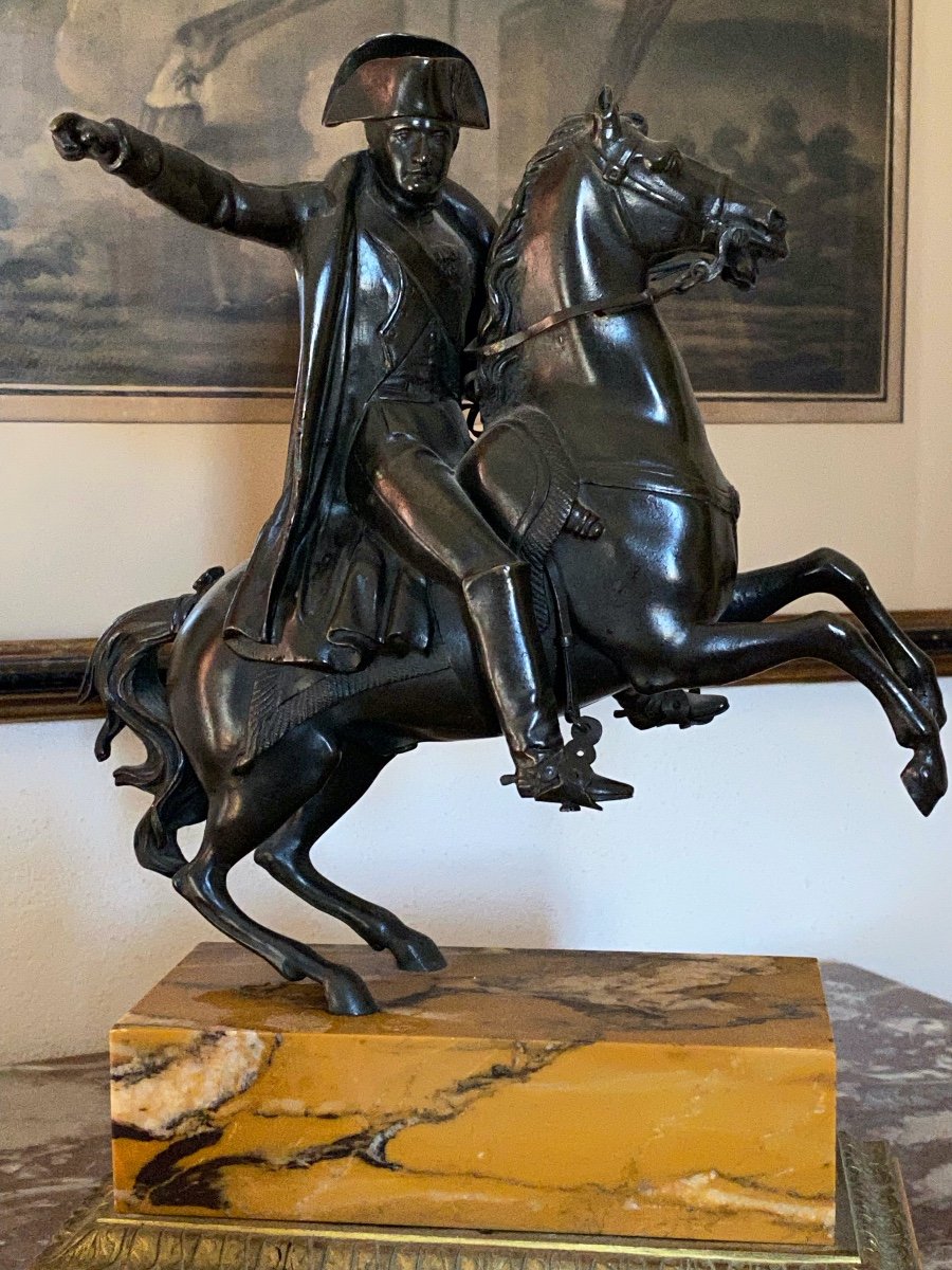Sculpture En Bronze  De  Napoléon  Empereur Des Français  d'Après  Le Tableau De  Carle  Vernet-photo-4