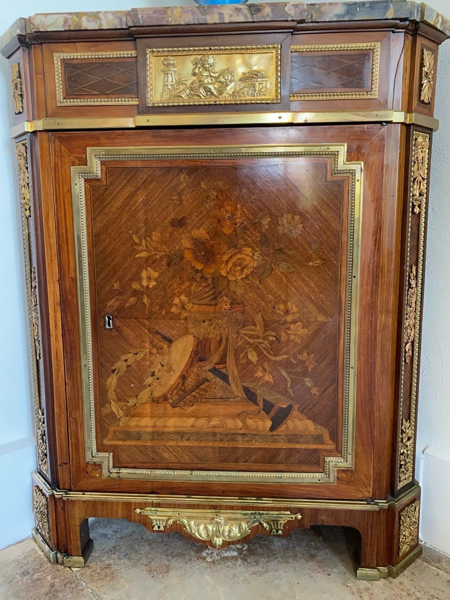 Encoignure   XVIII  ème  En  Marqueterie  De Fleurs Et Instruments De Musique   Dessus  Marbre -photo-2