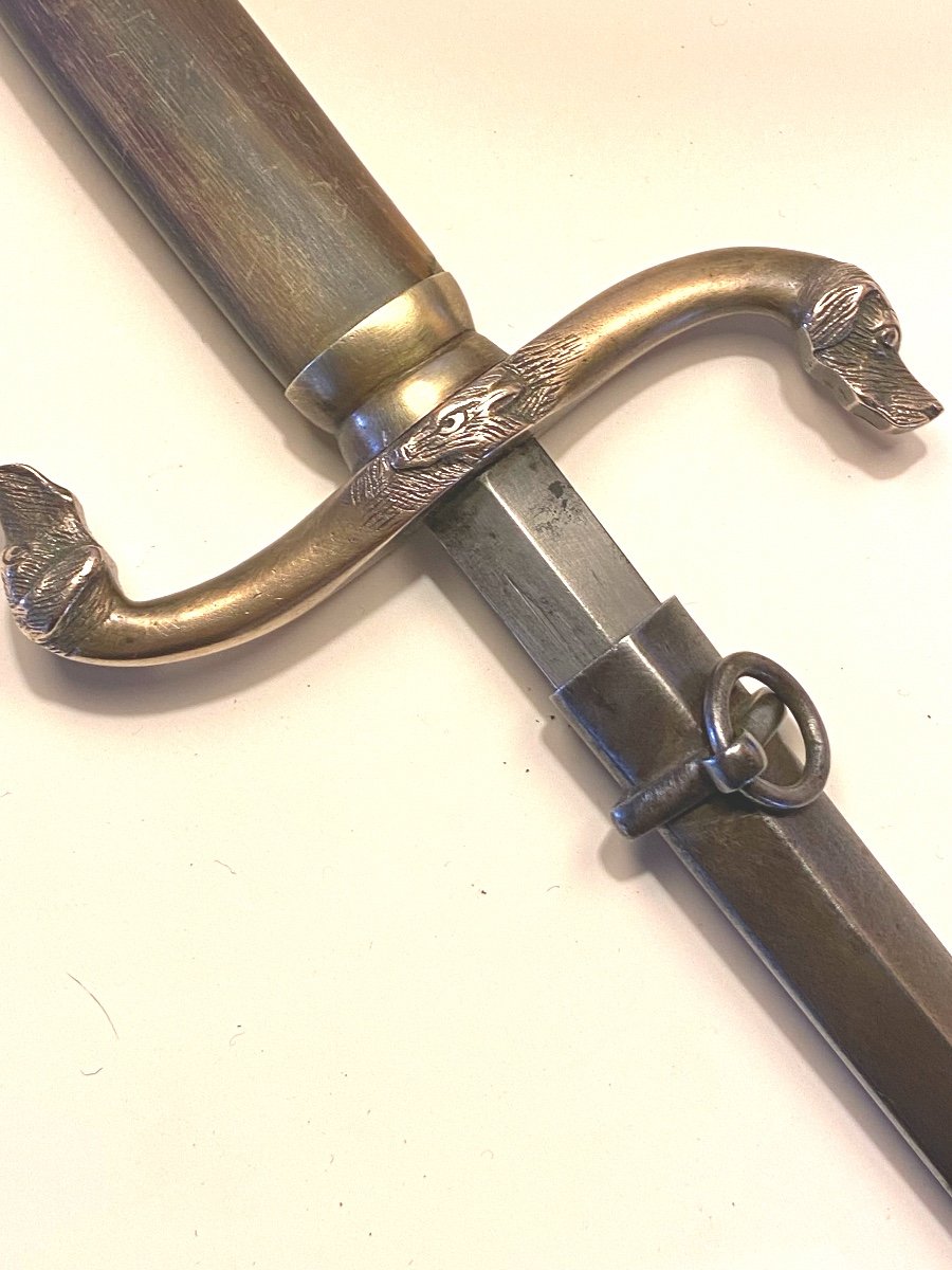 Venerie Dagger 19th Century With Its Scabbard, Horn Handle On Decorated Reversed Quillon-photo-3