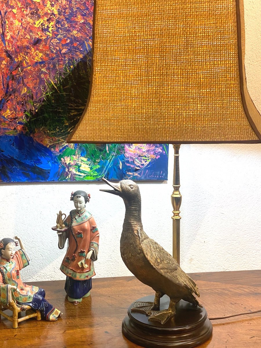  Maison Charles Sculture Mandarin Duck Lamp In Gilt Bronze Pagoda Lampshade In Raffia -photo-4