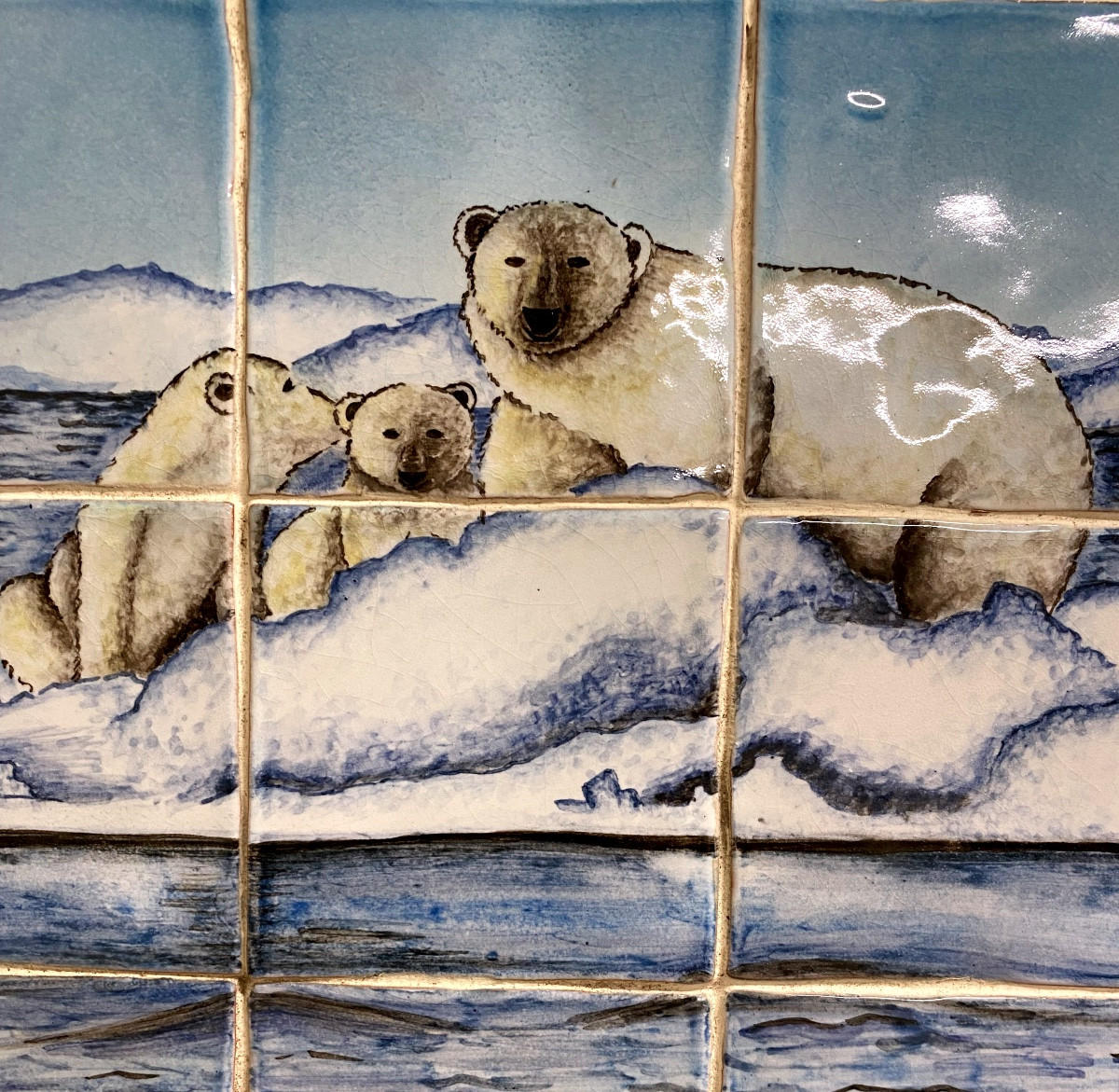 In Alaska, Polar Bears On A Ridden Ice Floe   Atelier Wiart Salernes-photo-3