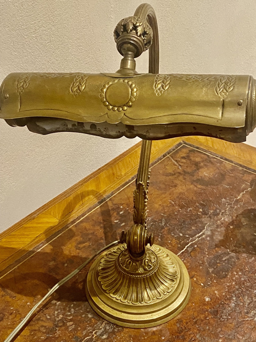 LAMPE    DE BUREAU    XXème   EN    BRONZE   ET   LAITON  À SCULPTURES  DE FEUILLES DE CHÊNE"-photo-4