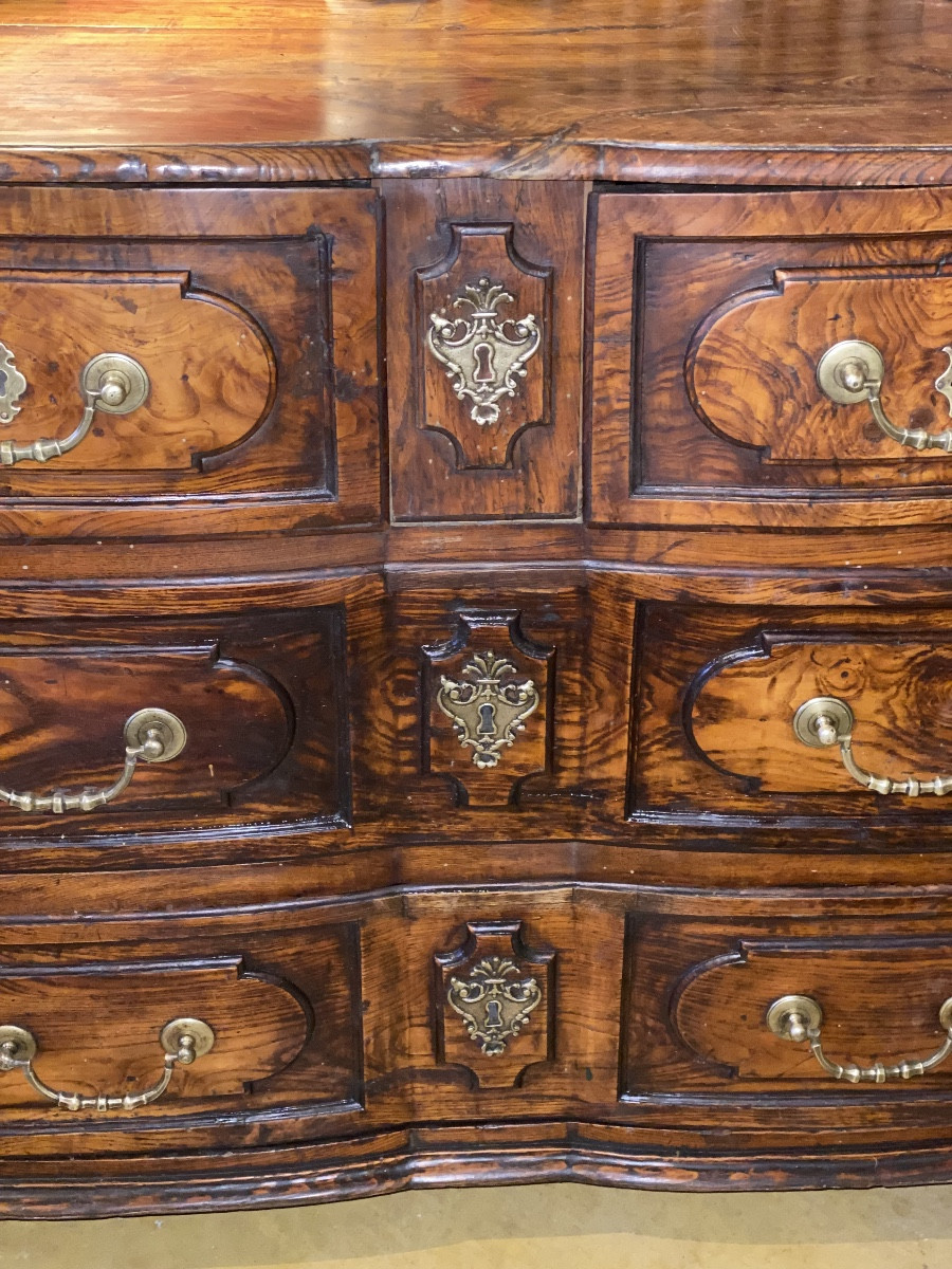 Louis XIV Period Castle Crestoide Commodel In Solid Elm Burry With Four Drawers -photo-2