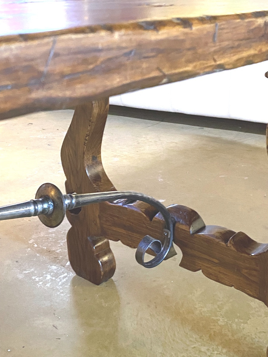 Spanish Chestnut Table, 17th Century -photo-4