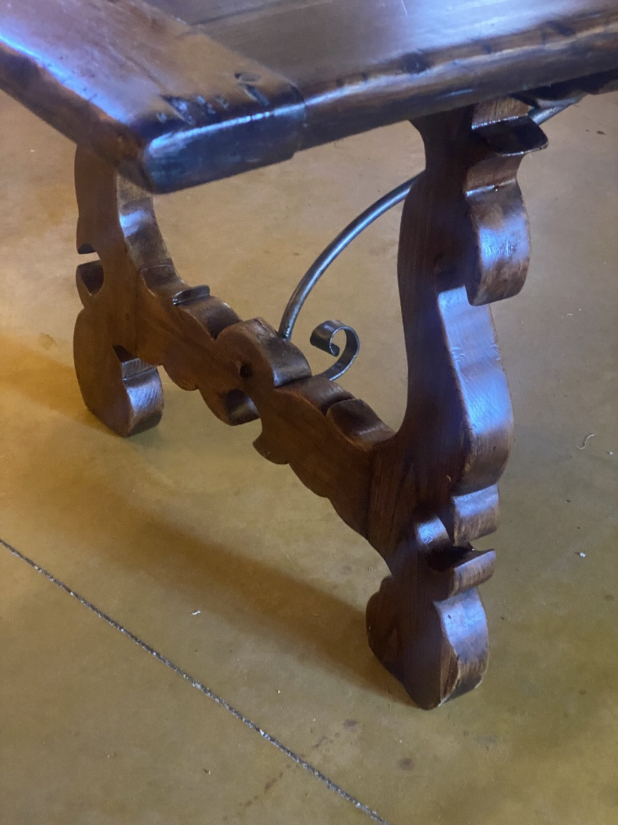 Spanish Chestnut Table, 17th Century -photo-1