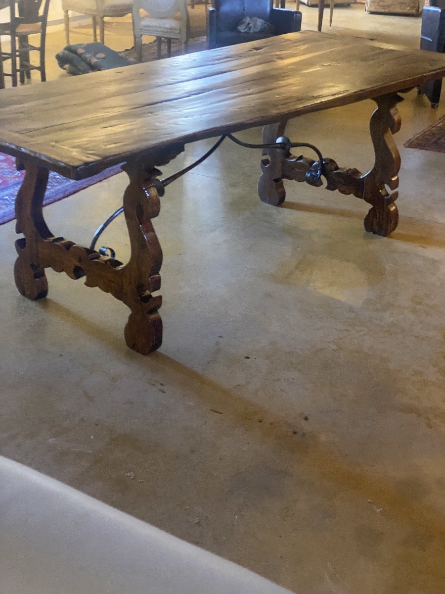 Spanish Chestnut Table, 17th Century -photo-4