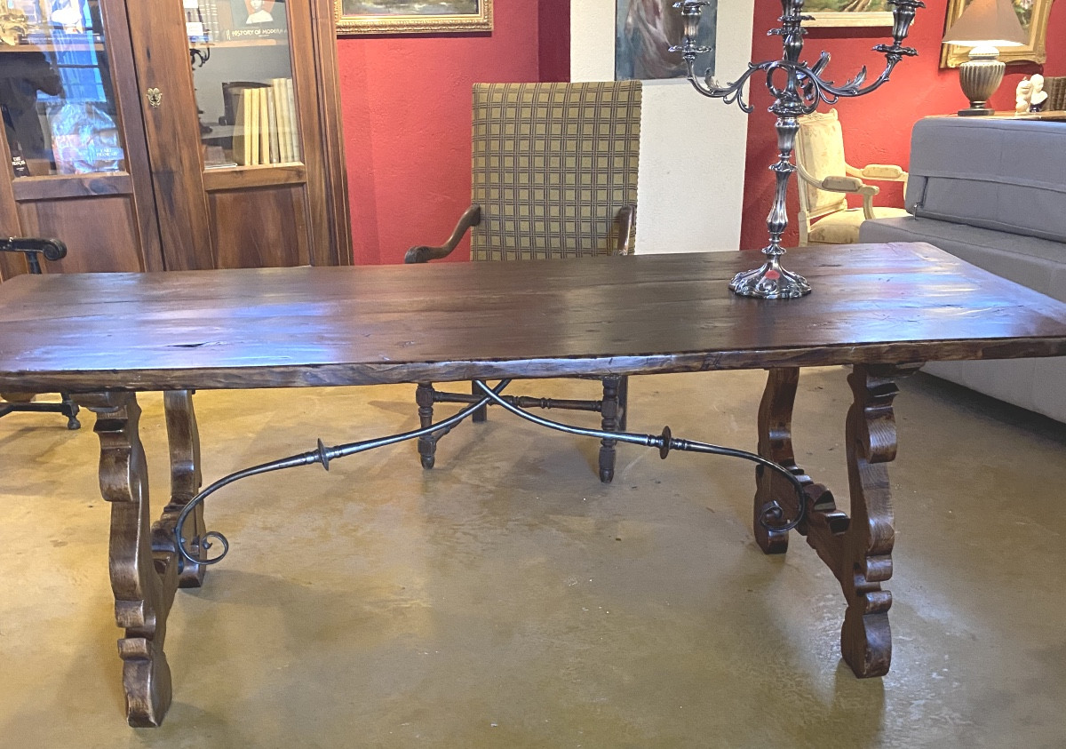 Spanish Chestnut Table, 17th Century -photo-8