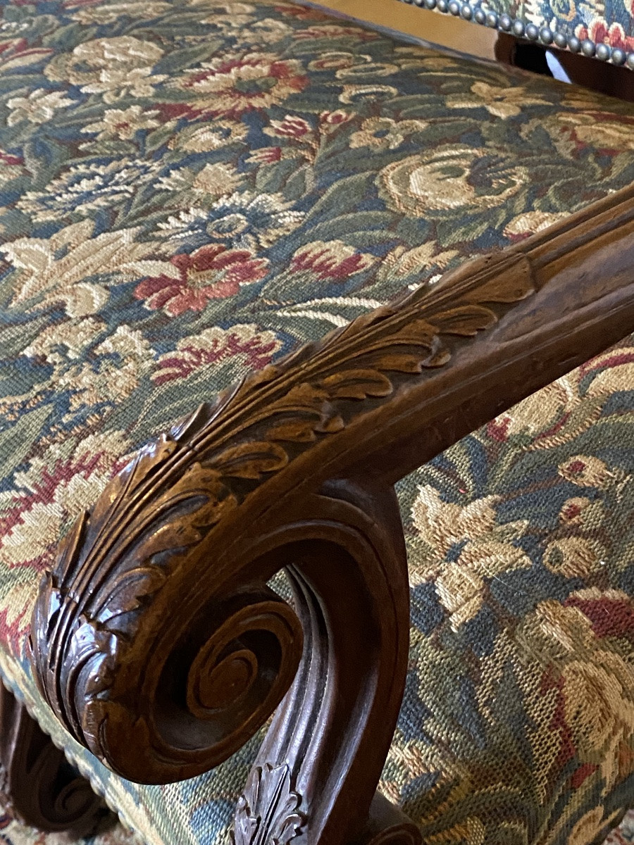 GRANDE BANQUETTE  D'ENTRÉE  XIX  EN  NOYER   GARNIE DE TAPISSERIE À FLEURS  STYLE   LOUIS XIV -photo-5