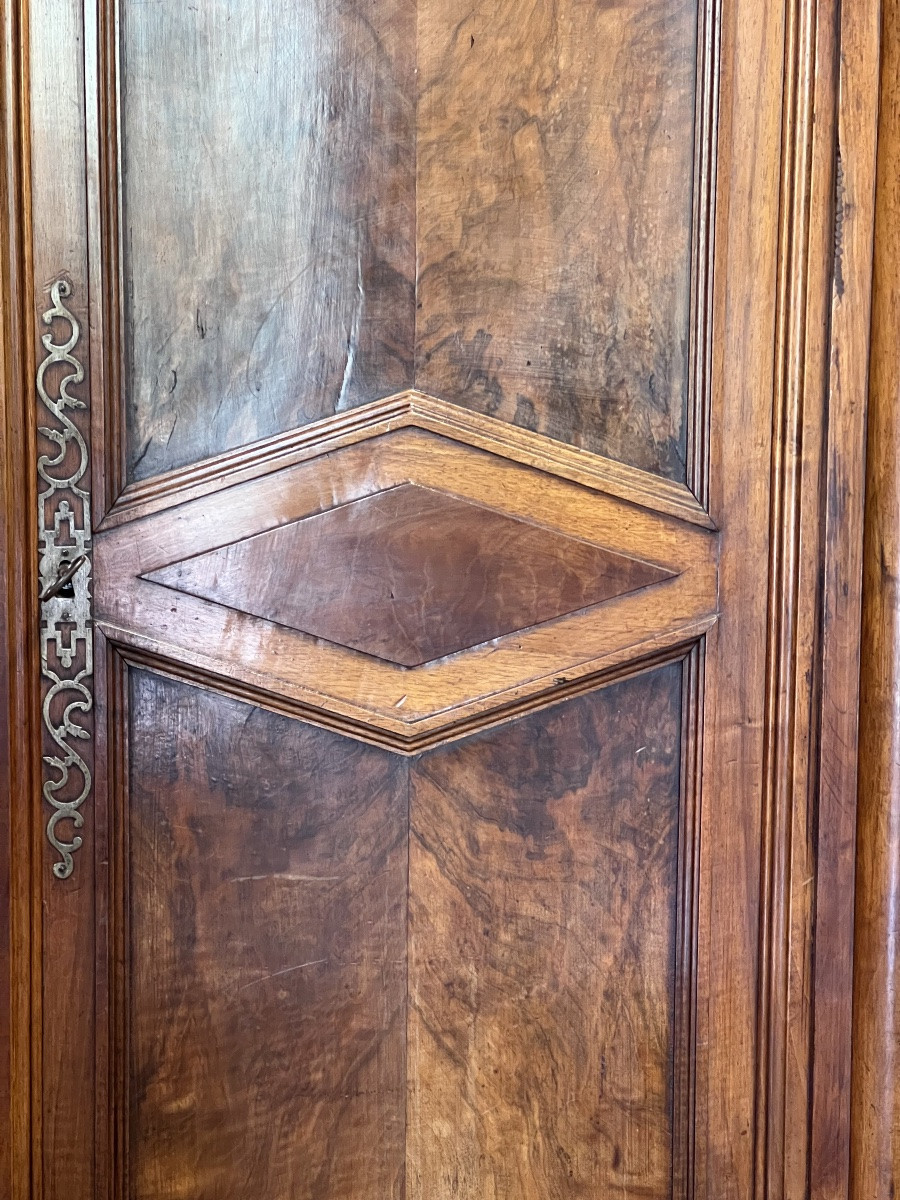 ARMOIRE  PANTALONNIÈRE  EN NOYER ET RONCE DE NOYER  EPOQUE  DIRECTOIRE XVIII ème -photo-2