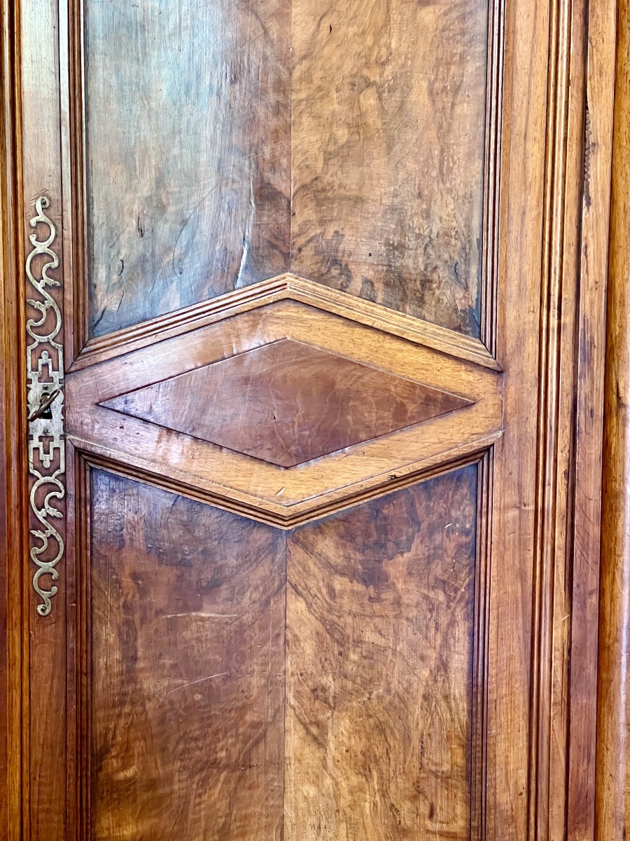 ARMOIRE  PANTALONNIÈRE  EN NOYER ET RONCE DE NOYER  EPOQUE  DIRECTOIRE XVIII ème -photo-2