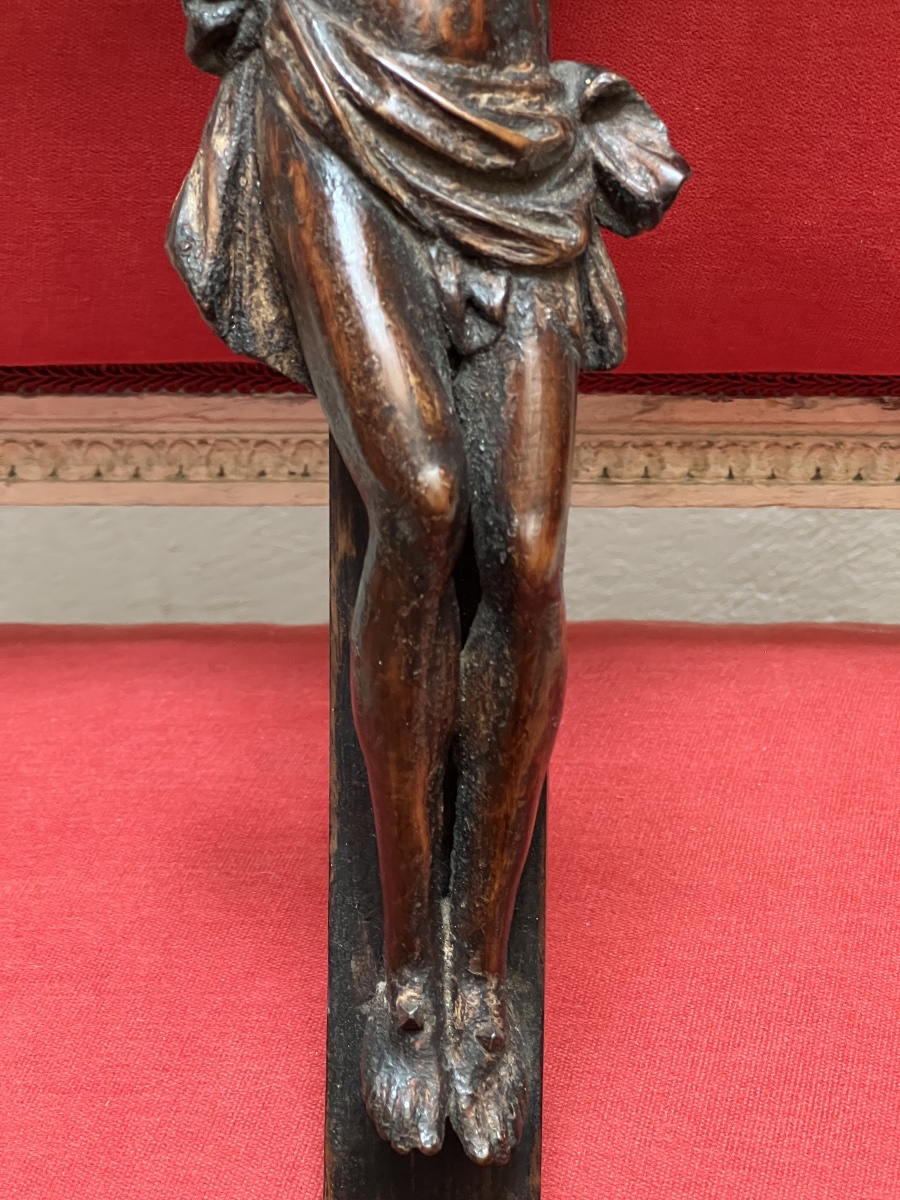 Boxwood Sculpture Of  Christ On The Cross   Period:   Late 17th  To Early  18th Century -photo-4