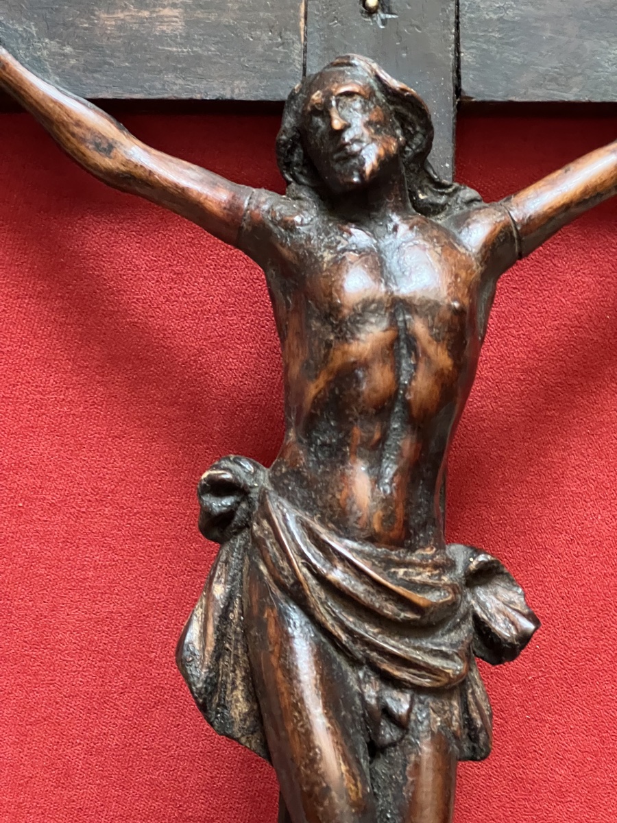 Boxwood Sculpture Of  Christ On The Cross   Period:   Late 17th  To Early  18th Century -photo-1