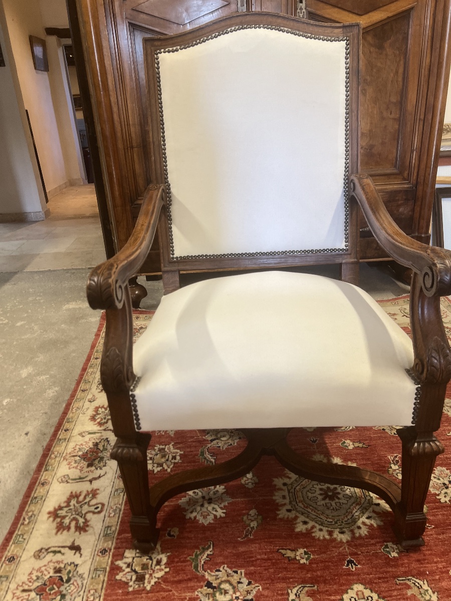 Louis XIV-style High-back Armchair In Oak, Recently Upholstered In Ecru White Linen -photo-3