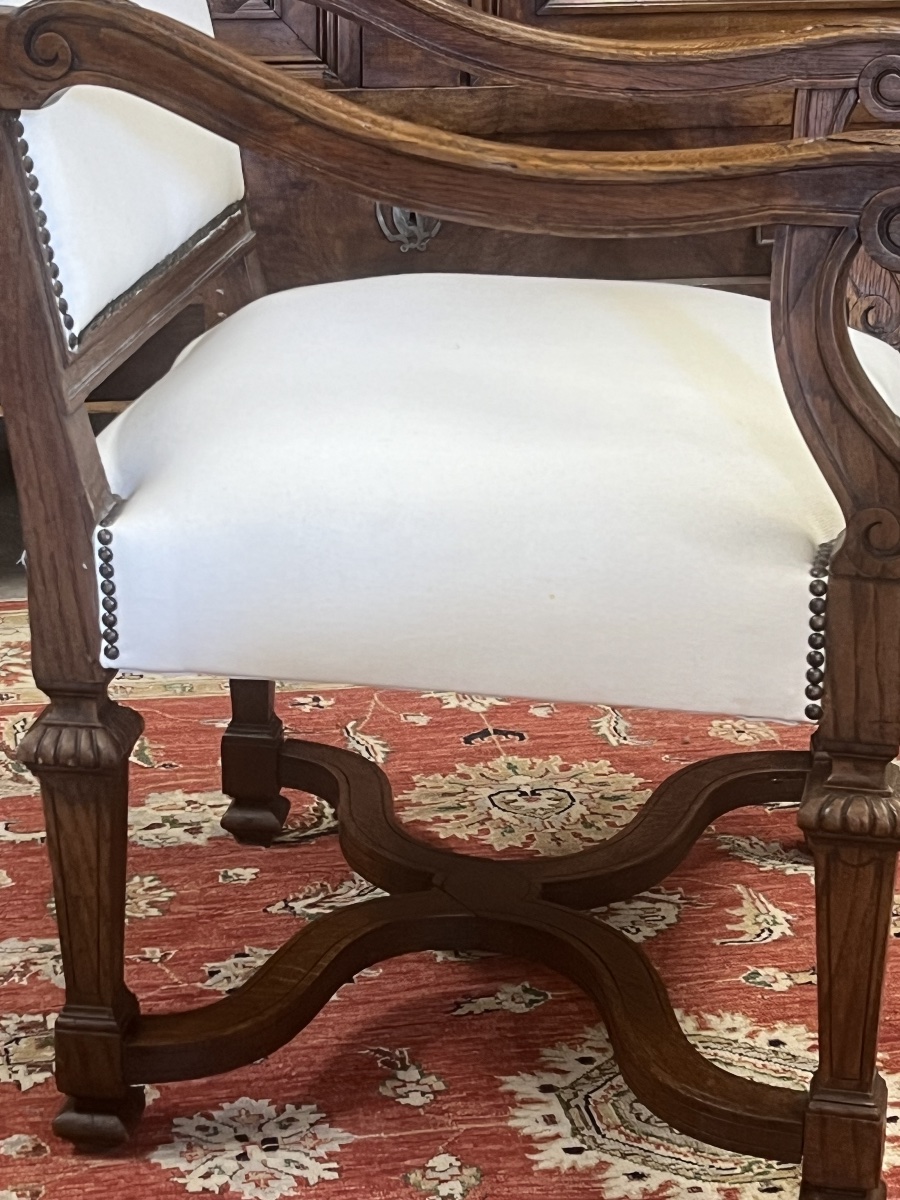 Louis XIV-style High-back Armchair In Oak, Recently Upholstered In Ecru White Linen -photo-1
