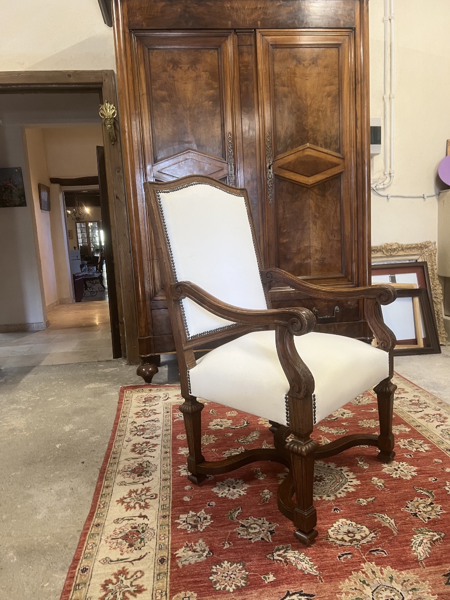 Louis XIV-style High-back Armchair In Oak, Recently Upholstered In Ecru White Linen -photo-6