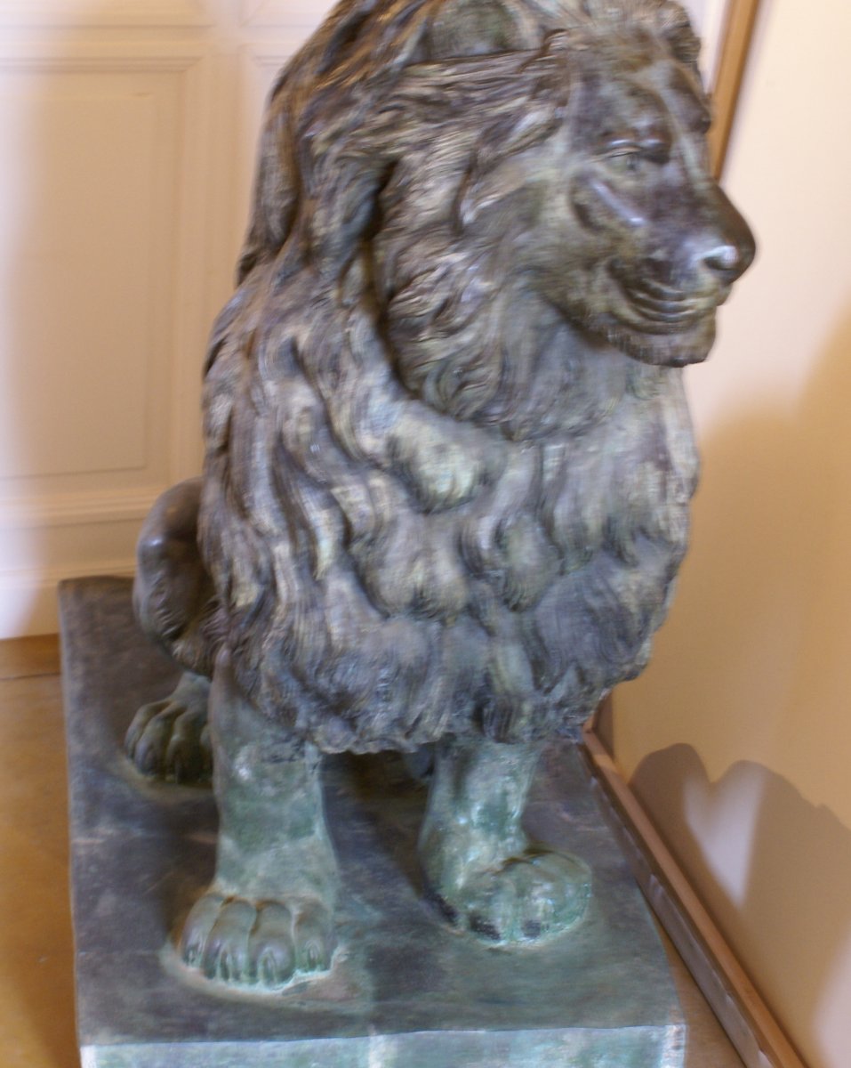 Important Bronze Lion Sculpture By International Artist-photo-3