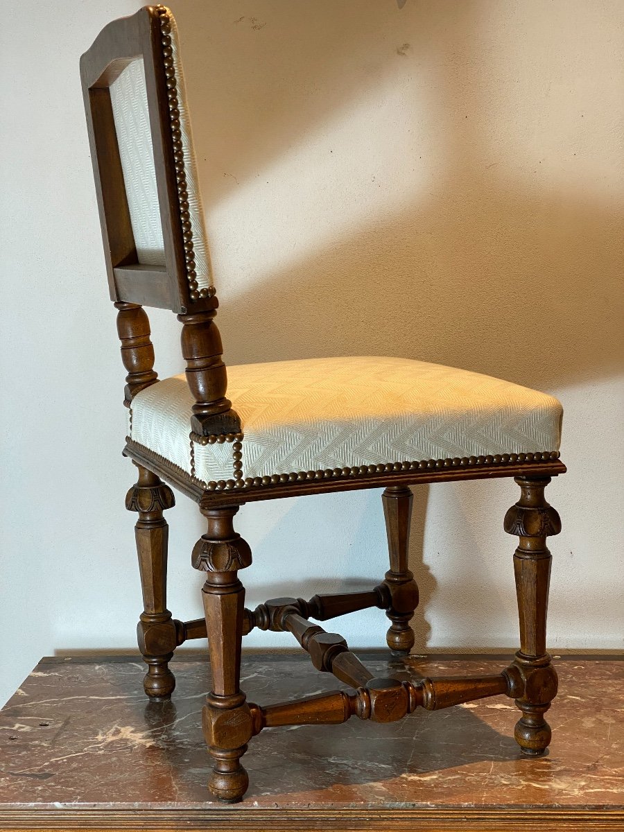 6  Chaises    périod  Louis XIV    en noyer   pieds en gaine   a pans coupés   -photo-1