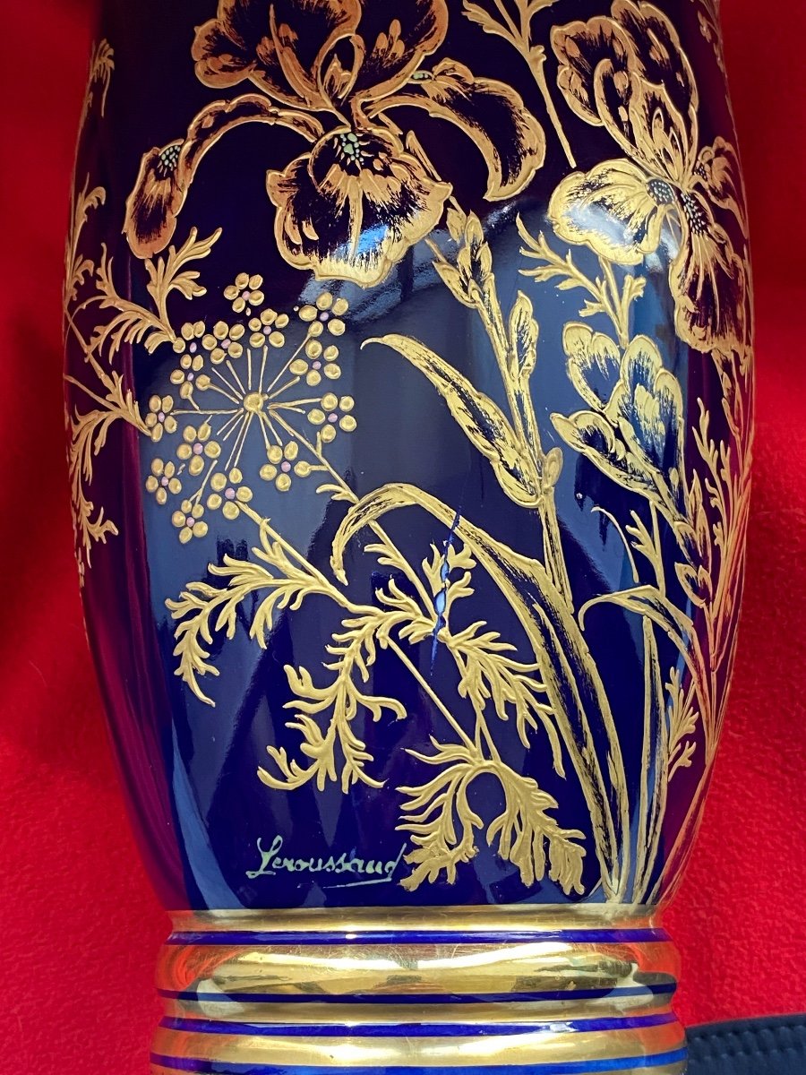 Vase   En Porcelaine  De Limoges   P. Pastaud   A DÉcor Floral DorÉ A l'Or Fin     -photo-3