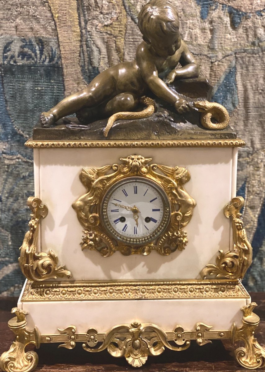 Pendule   En  Marbre Pur Blanc   De   Gerard  1819     Avec   Putto Et   Serpent  En Bronzes   -photo-6