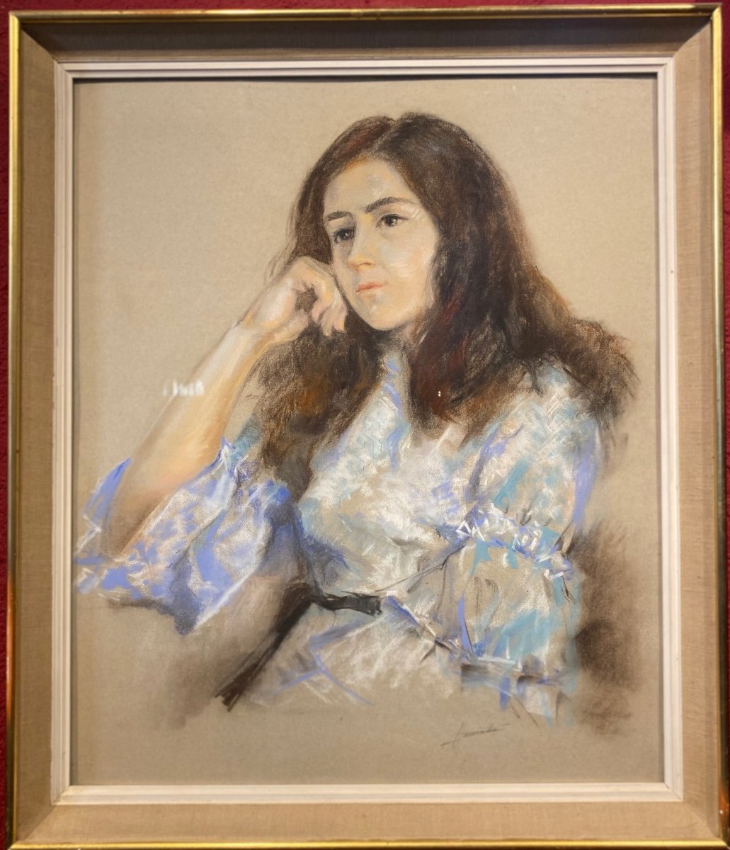 Pastel Portrait Of A Pensive Young Woman Signed At Bottom Right-photo-2