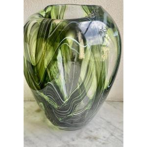   Flottement  d''herbes  Aquatiques  Dans  Un Vase  Bombé    En Verre De   Murano