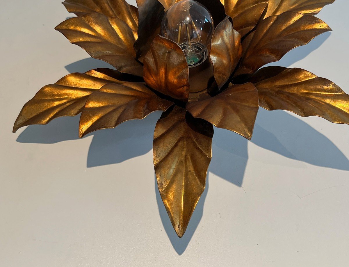 Applique Fleur En Métal Doré. Travail Français Dans Le Goût De La Maison Jansen. Vers 1970-photo-8