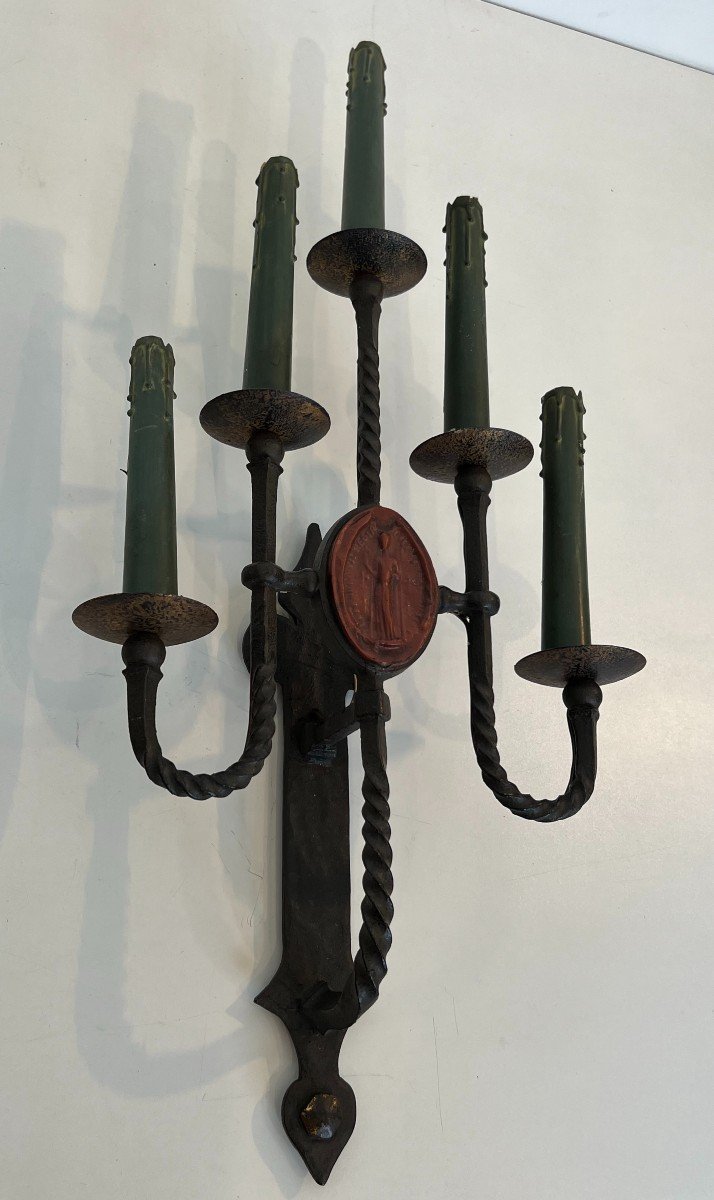 Large Pair Of Wrought Iron Wall Lights With 5 Arms Comprising Coat Of Arms In Its Center-photo-3