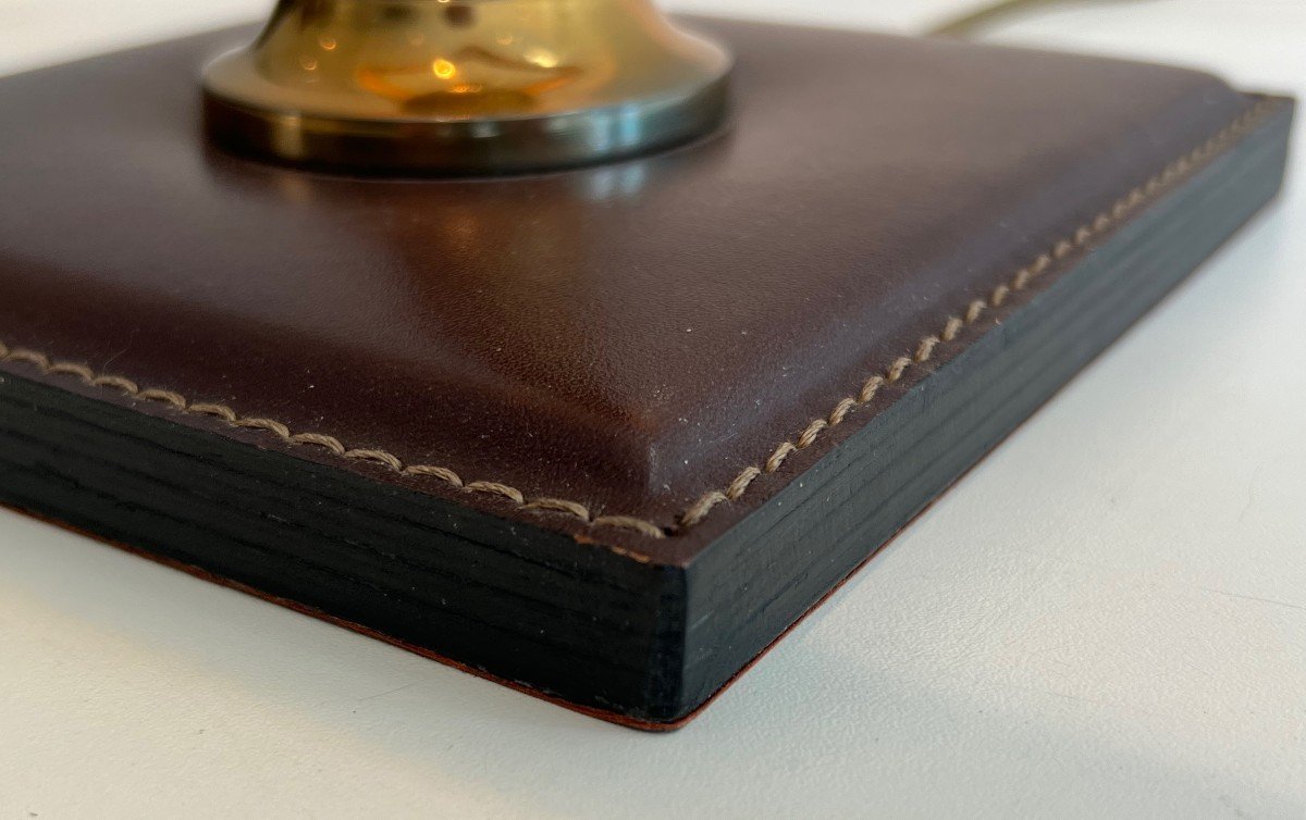 Lampe De Bureau En Cuir Marron Et Laiton. Travail Français Dans Le Goût De Jacques Adnet-photo-6