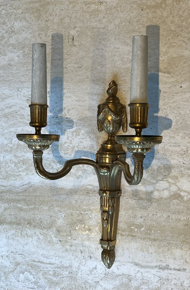 Suite de Quatre Appliques en Bronze de Style Louis XVI-photo-2