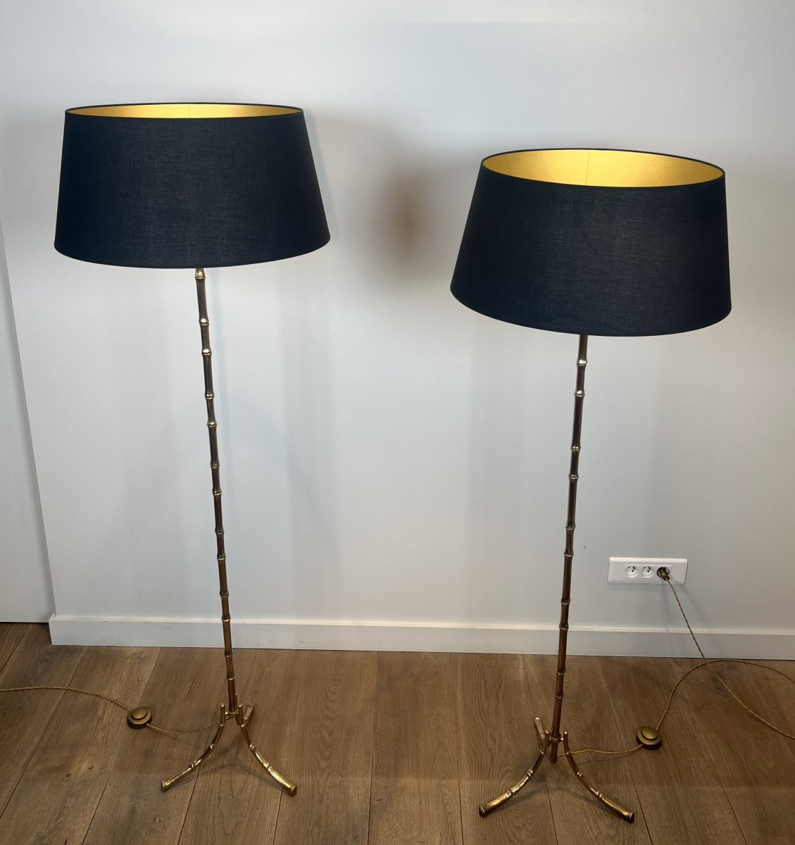 Pair Of Faux-bamboo Bronze Floor Lamps. French Work By Maison Bagués. Circa 1940 (false Pair)-photo-2
