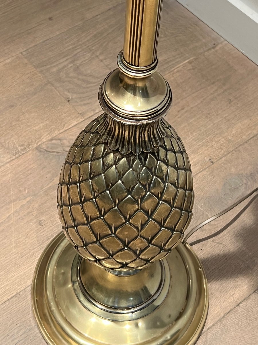 Lampadaire de parquet Ananas en laiton. Travail Français dans le Goût de la Maison Charles. -photo-4