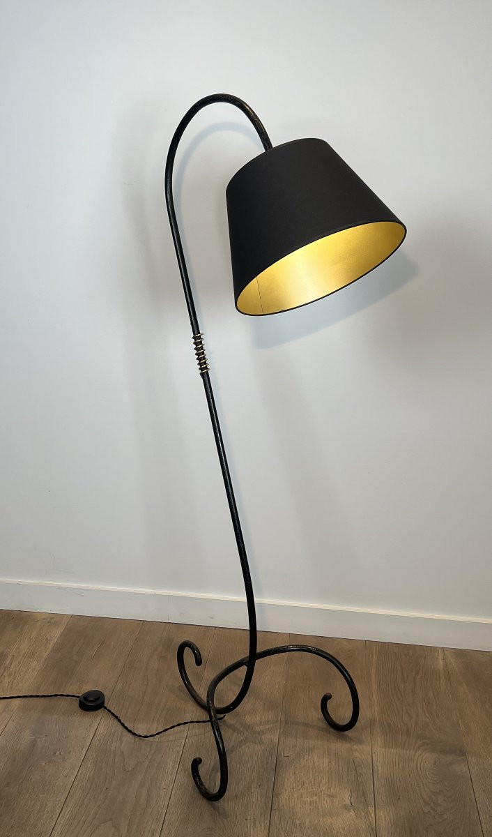 Black Lacquered And Brass Floor Lamp. French Work In The Style Of Jean Royère. Circa 1950-photo-4