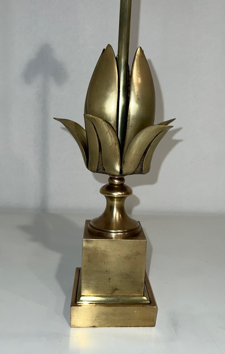 Lampe fleur en laiton. Travail Français dans le Goût de la Maison Charles. Vers 1970-photo-1