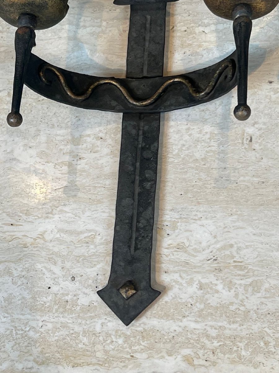 Pair Of Wrought Iron Wall Lights With Coat Of Arms And 2 Light Arms In The Gothic Style-photo-4