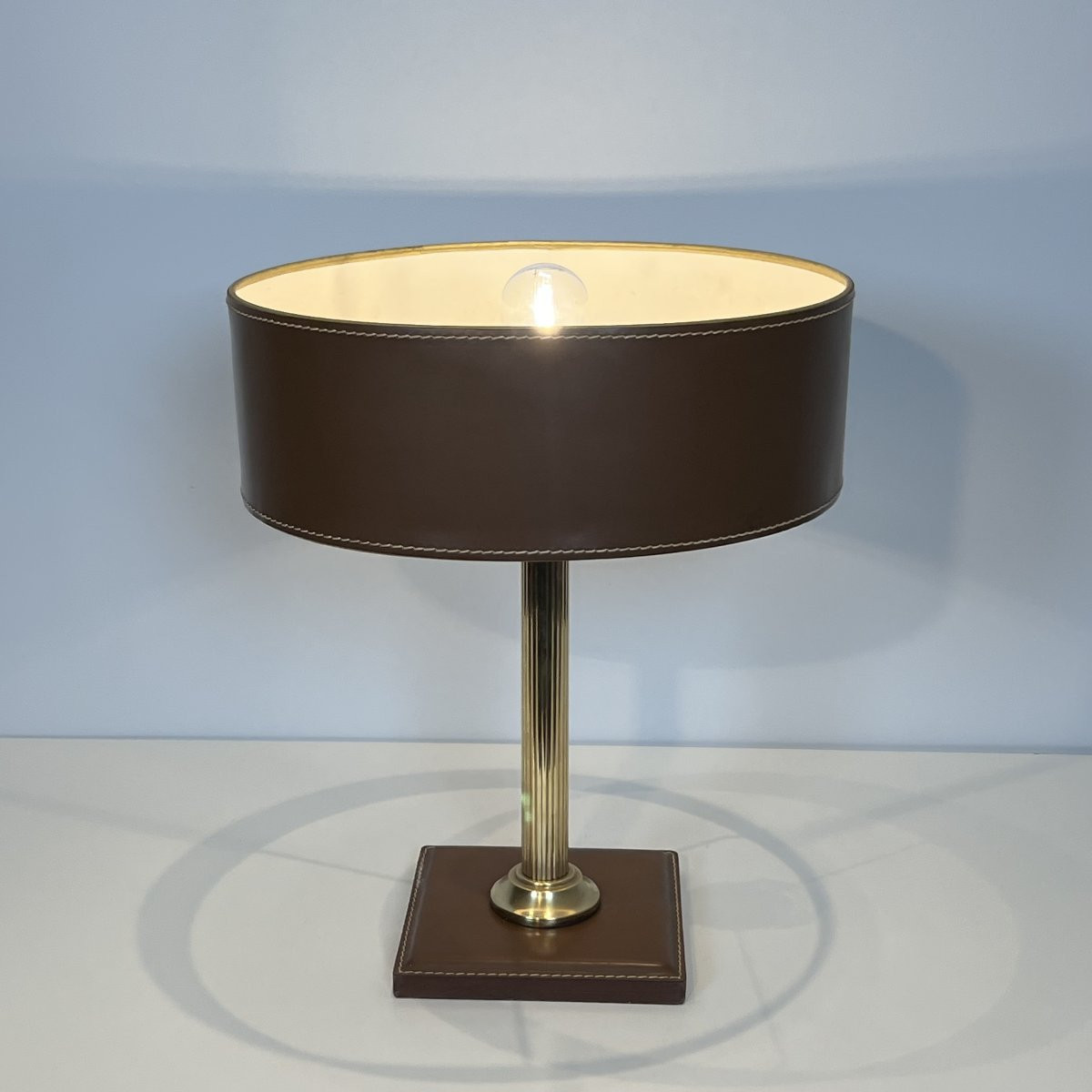 Lampe de Bureau en Cuir Marron et Laiton dans le Goût de Jacques Adnet-photo-4