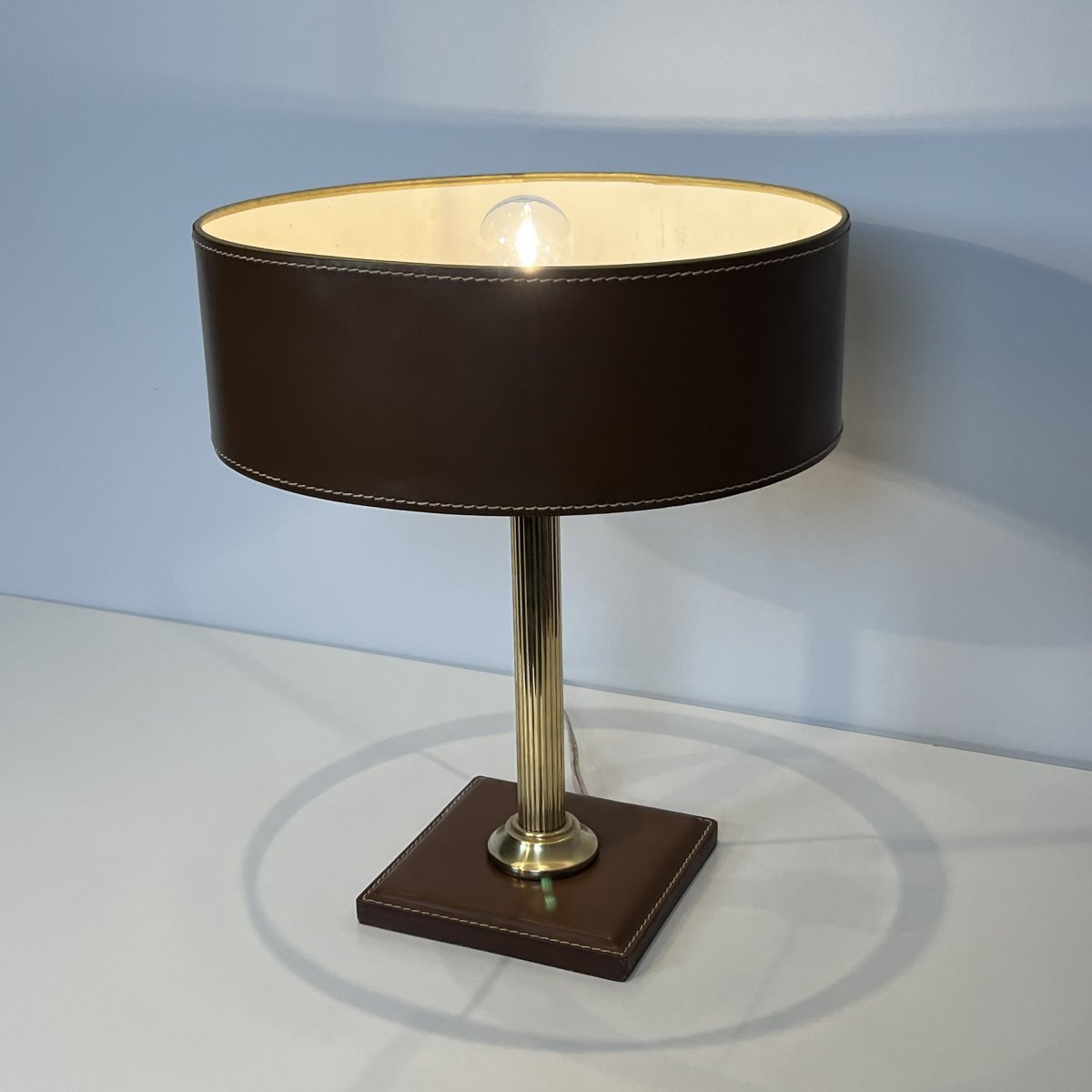 Lampe de Bureau en Cuir Marron et Laiton dans le Goût de Jacques Adnet-photo-8