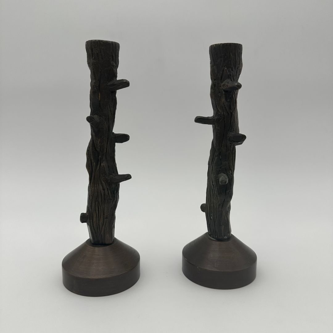 Paire de bougeoir en bronze imitation bois vers 1970-photo-2