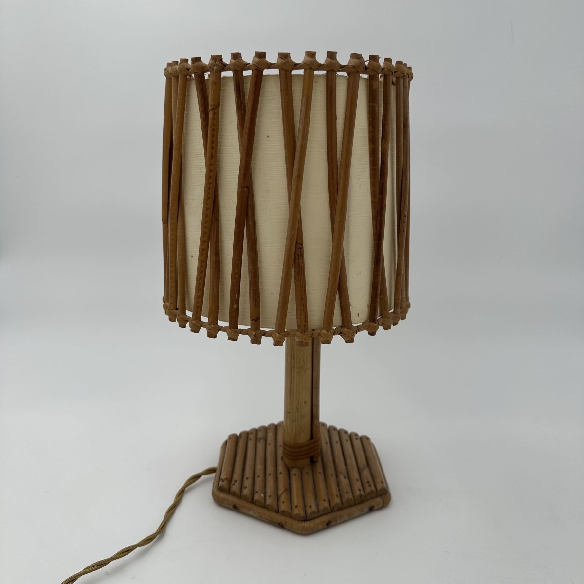 Lampe de Table en Rotin à Abat-jour Croisillons, Attribuée à Louis Sognot, Années 1950.-photo-3