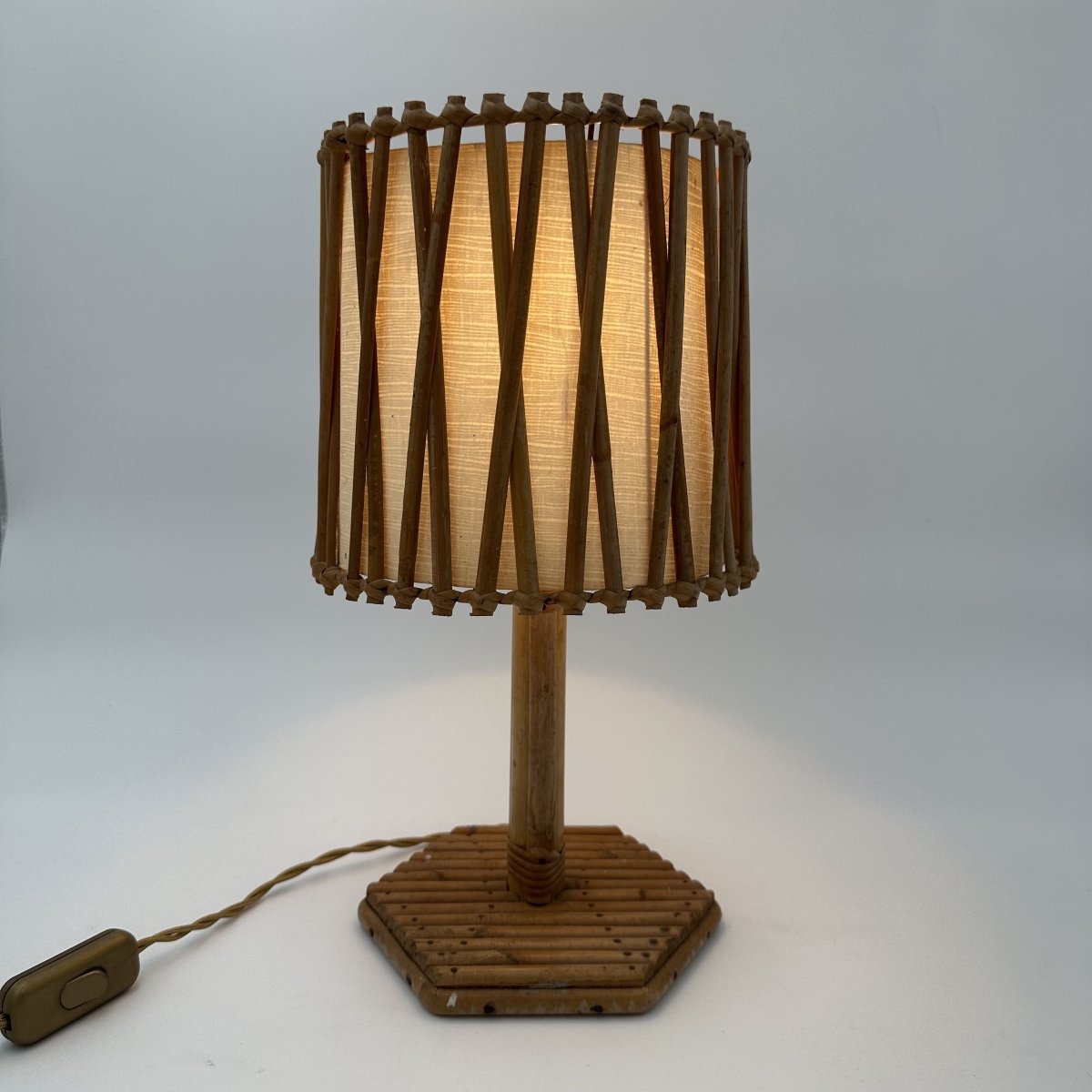 Lampe de Table en Rotin à Abat-jour Croisillons, Attribuée à Louis Sognot, Années 1950.-photo-6